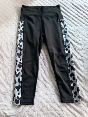 POP Fit Black Leggings with Gray & Black Leopard Side Panels